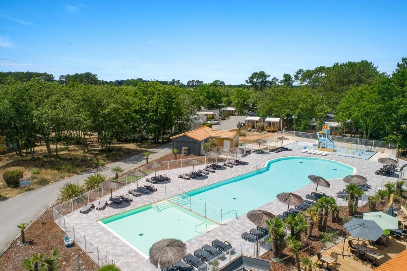 Camping Ares Holiday home Ares